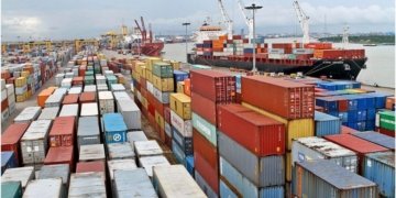 Feud over container handling rates disrupts Chattogram port operations