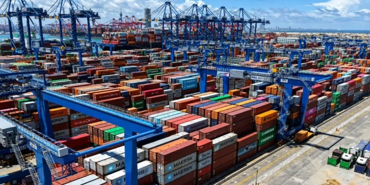 Port of Colombo sees strong growth as CWIT hits full capacity in first year 1 Port of Colombo CWIT
