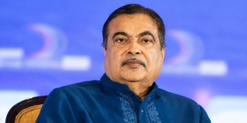 Gadkari announces Rs 61,500 crore