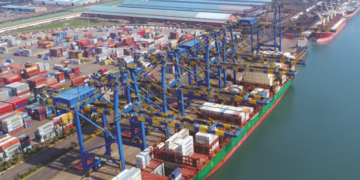 SUSTAINABLE DEVELOPMENT AT PORTS