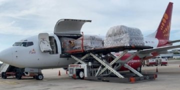 Freighter aircrafts go green with sustainable aviation fuel
