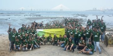 Allcargo Logistics organises Dadar beach clean-up drive to build awareness for a cleaner beach environment