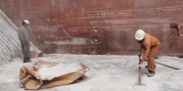 Visakhapatnam port handles record quantity of alumina