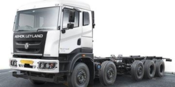 Ashok Leyland unveils CNG truck in 18.5T segment