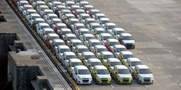MUMBAI PORT TRUST CUTS WHARFAGE CHARGES BY 60% TO PUSH AUTO CARGO