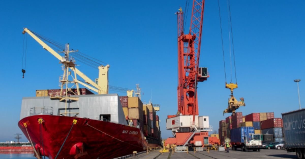 Adani announces investment in Vietnam