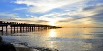 Government plans sea bridge connecting to Sri Lanka