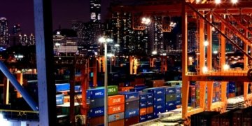 S. Korea’s seaport cargo down 18% on coronavirus