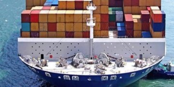 Over 100 Containerships Rerouted as US Weighs Red Sea Response