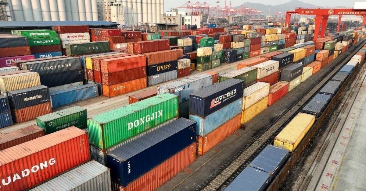 High capacities amidst ebbing trade could trigger price wars among carriers