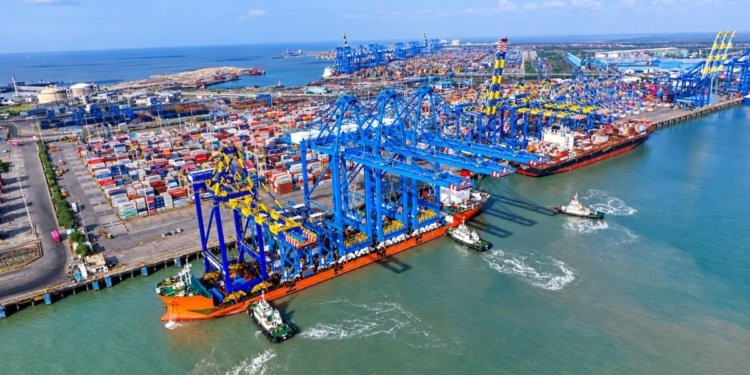 Deendayal Port Congestion Prompts Rice-Loading Plan