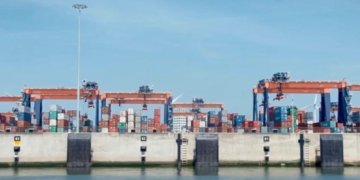 Port of Rotterdam unveils virtual Geofence system for ship movement efficiency