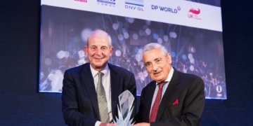 Dr Ravi Mehrotra Receives Lifetime Achievement Award at Seatrade 30th Anniversary Awards Event
