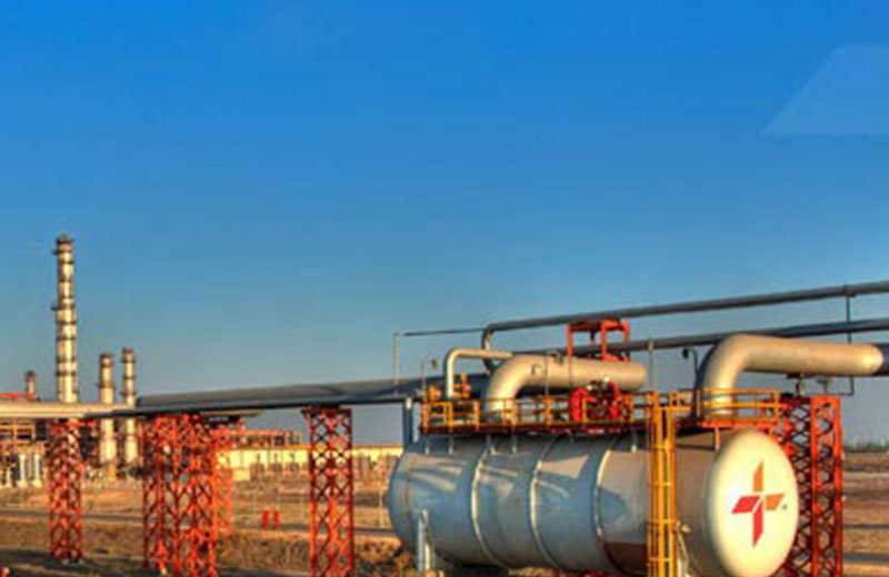 RUSSIAN COMPANIES ACQUIRE INDIAN OIL ASSETS