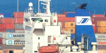 India wants to take control of strategic foreign terminals, creating a port consortium