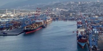 Adani Group makes a quick move to contain drop in stock prices