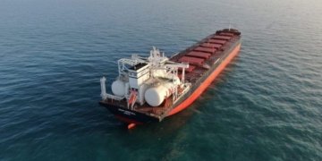 First LNG-powered bulker delivered to Himalaya Shipping