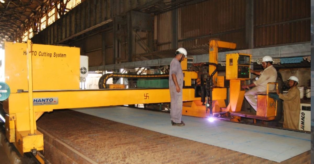 Hindustan Shipyard signs MoU for design, construction of electric tugs