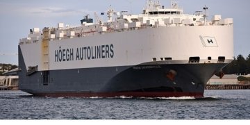 Höegh Autoliners transports 100 break-bulk units