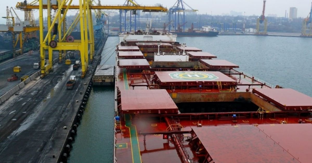 Russia offers safe corridor for merchant ships