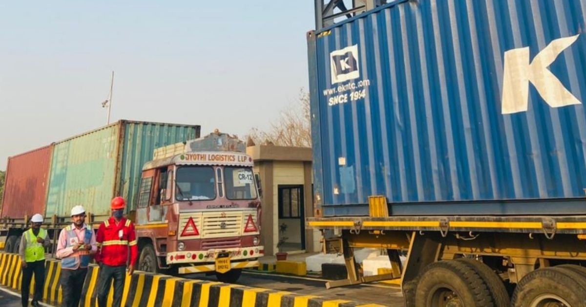 Slow road works causing congestion for JNPA truckers