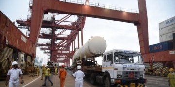 Ports flush with cash to fund new seaports