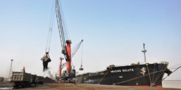 Deendayal Port improves fertiliser cargo handling