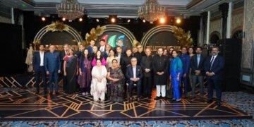 Association of Multimodal Transport Operators of India honours AMTOI legends