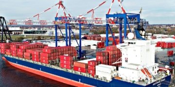 Liebherr Delivers STS Container Crane from Ireland to PSA Penn Terminals