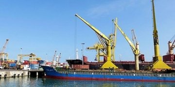 Adani Group plans to invest $2 billion in Lien Chieu Port project