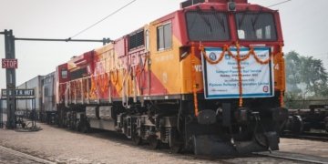 A.P. Moller – Maersk flags off ‘Pratigya Express’, a new dedicated weekly rail service from NCR to APM Terminals Pipavav