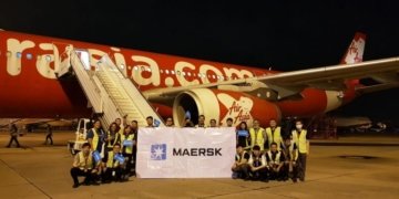 Maersk kicks off air freight services
