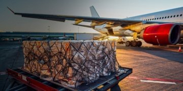 Mobile Industry urges government to increase air cargo capacity to boost exports