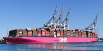 ONE sets new cargo record at Singapore