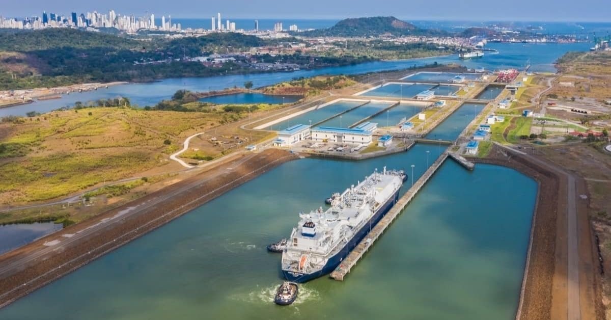 Zergratran to build a green shipping corridor as an alternative to the Panama Canal