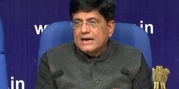 Piyush Goyal holds meeting to facilitate partnership with Railways freight service
