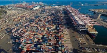 Los Angeles, Long Beach Ports Back in Operation