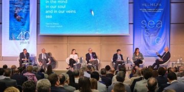 Financing decarbonisation for shipping industry needs creative solutions