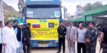 First ever Russian truck reaches Pakistan carrying export cargo