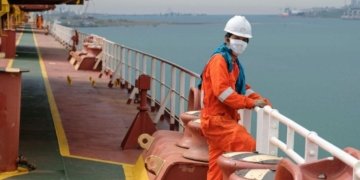 Ukrainian seafarers go jobless