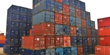 Trade imbalance causes container shortage; freight rates hit the roof