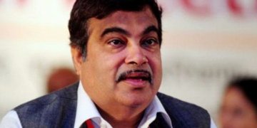 CENTRE TO SIGN PACTS WORTH OVER RS.72,000 CR AT SHIPPING SUMMIT