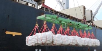 India supplies rice to Sri Lanka