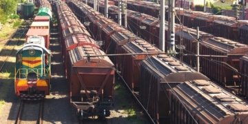 Ukraine struggling to export grains