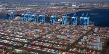 Imports surge at US ports with the possibility of a workers strike