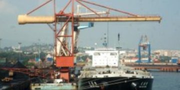 Vizag port set to cross target
