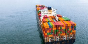 Sea freight rates rise 800% on reduced capacity