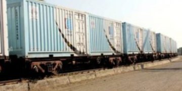 Nepal Minister promotes container train transportation