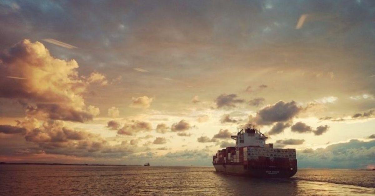Iran’s Bushehr opens Straight container exporting line to UAE