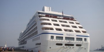 First luxury cruise liner of the season visits Mormugao Port